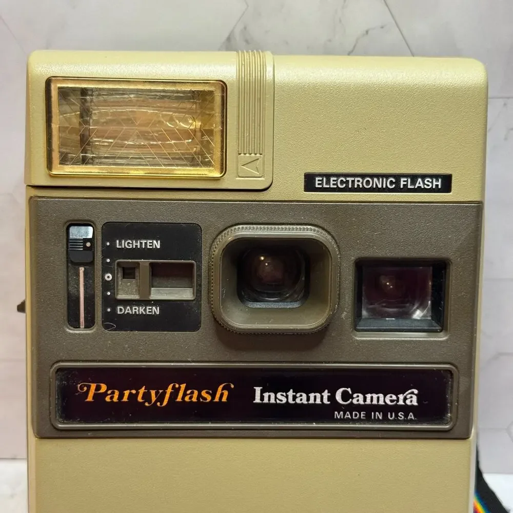 Vintage 1970s Kodak Partyflash Instant Camera Flash Made in USA Untested EUC